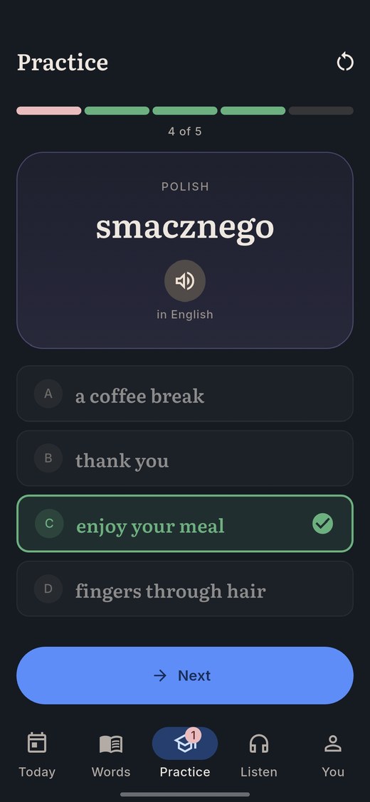 A multiple-choice question in the Lingueez Android app, with the right answer marked.