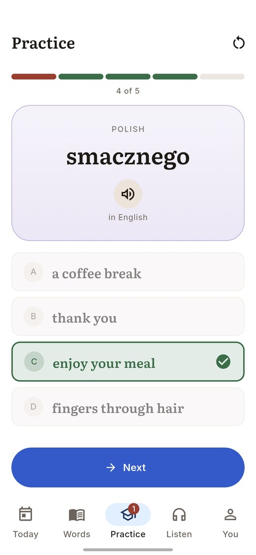 A multiple-choice question in the Lingueez Android app, with the right answer marked.