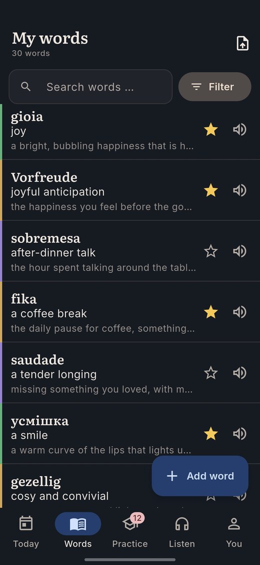 The Lingueez Android app showing the saved-words list with statuses and translations.