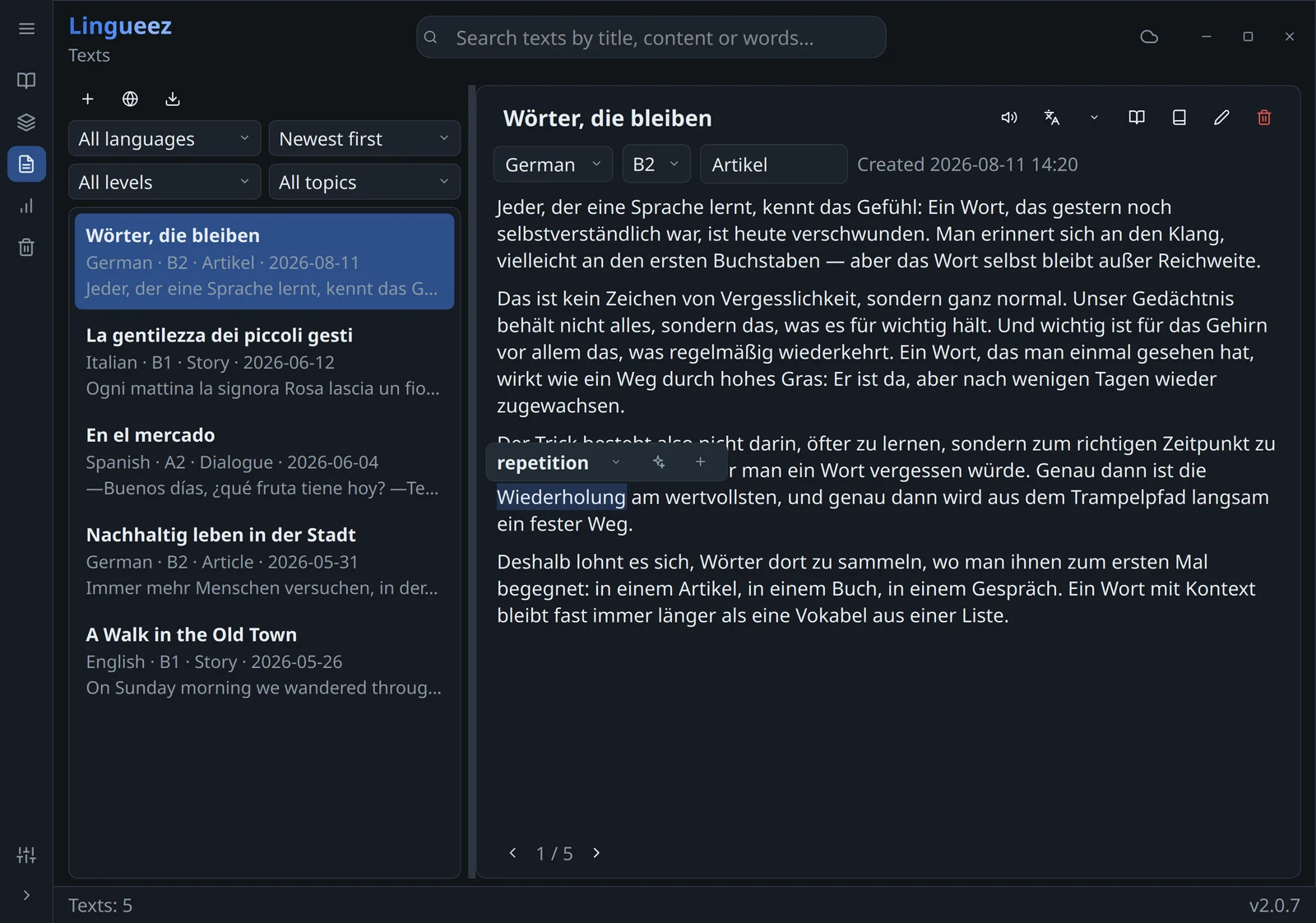 The Lingueez reader showing a German text open beside the reading library.
